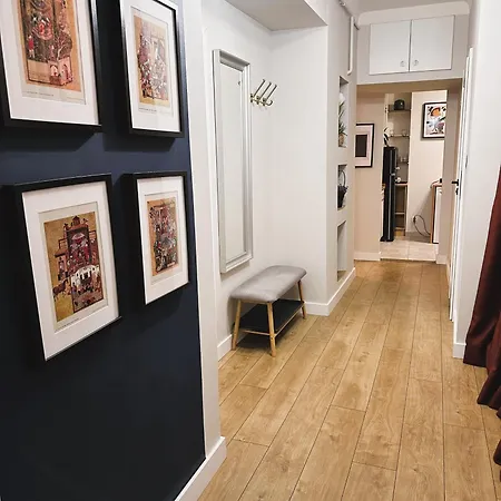 Plac Zbawiciela By Global * Varşova