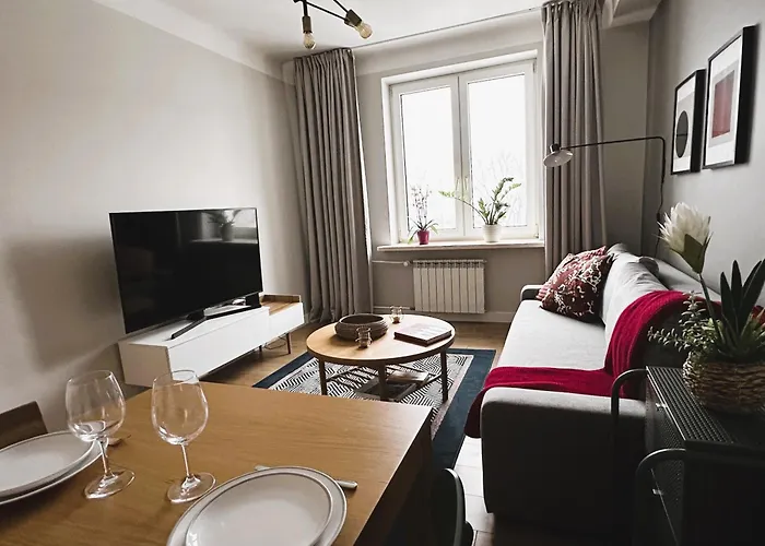 Plac Zbawiciela By Global *