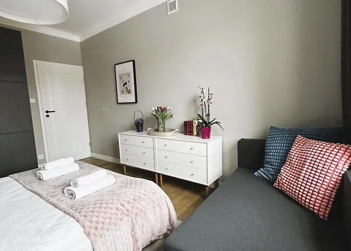 Plac Zbawiciela By Global Apartament *